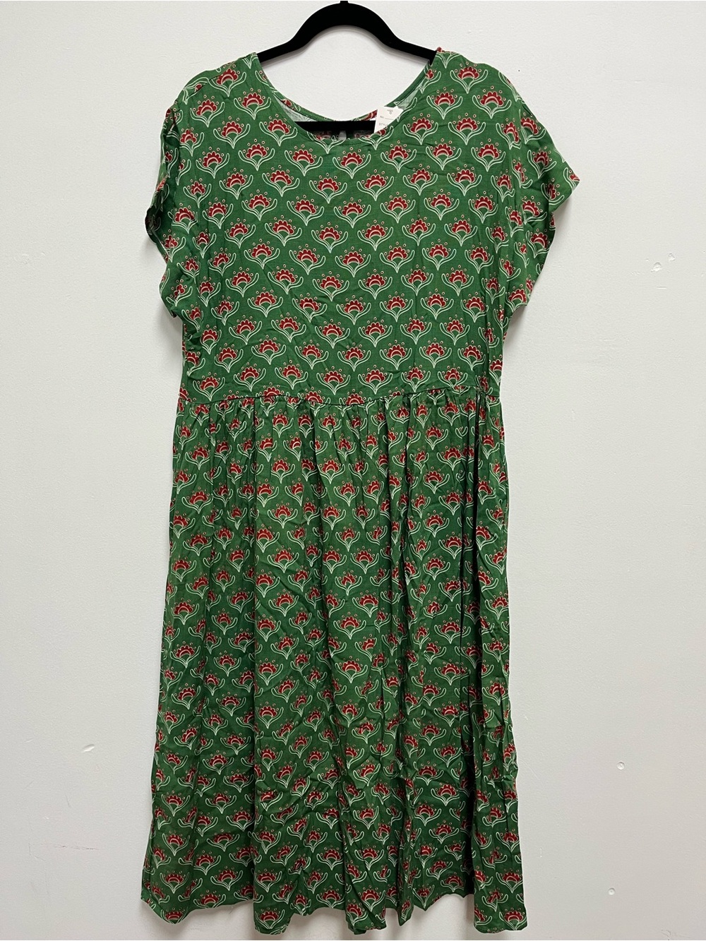 NWT lorene Green Floral Print Short Sleeve Midi Dress